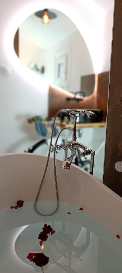 Le Marechal Duplex - Appartement Avec Jacuzzi - Caen Hyper Centre מראה חיצוני תמונה