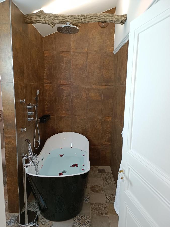 Le Marechal Duplex - Appartement Avec Jacuzzi - Caen Hyper Centre מראה חיצוני תמונה